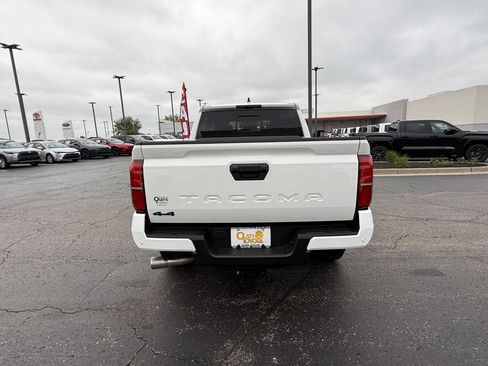 New 2026 Toyota Tacoma TRD Off-Road AWD/4WD image 4