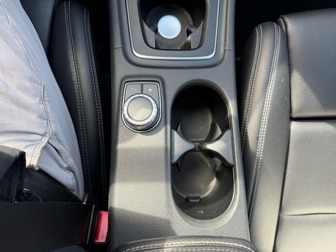 Used 2018 Mercedes-Benz CLA 250 4MATIC image 44