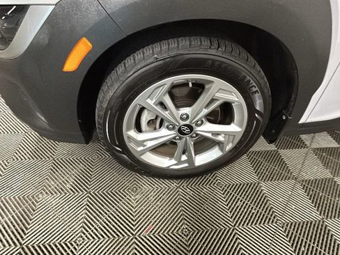 Certified 2023 Hyundai Kona SEL AWD/4WD image 12