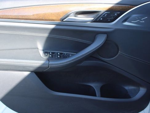 Used 2019 BMW X3 sDrive30i w/ Driving Assistance Package image 9