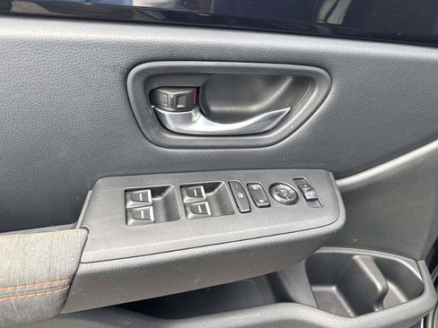 Used 2023 Honda Pilot Sport image 19