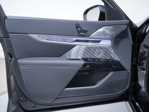 New 2026 BMW i7 xDrive60 AWD/4WD image 16