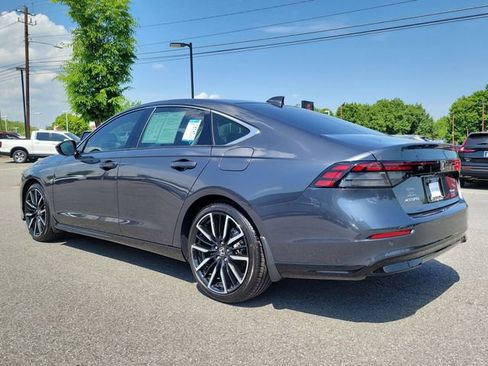 Certified 2025 Honda Accord Touring image 6
