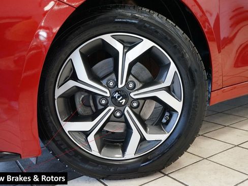 Used 2019 Kia Forte LXS image 13