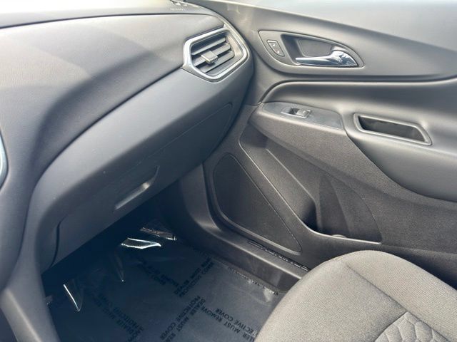 Used 2018 Chevrolet Equinox LT AWD/4WD image 25