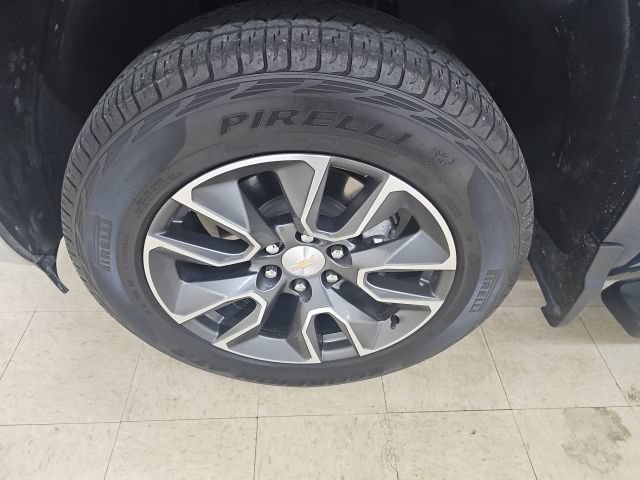 Used 2023 Chevrolet Silverado 1500 LT AWD/4WD image 23