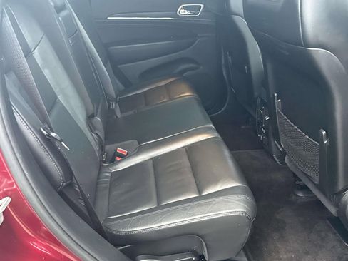 Used 2019 Jeep Grand Cherokee Limited w/ Trailer Tow Group IV image 29