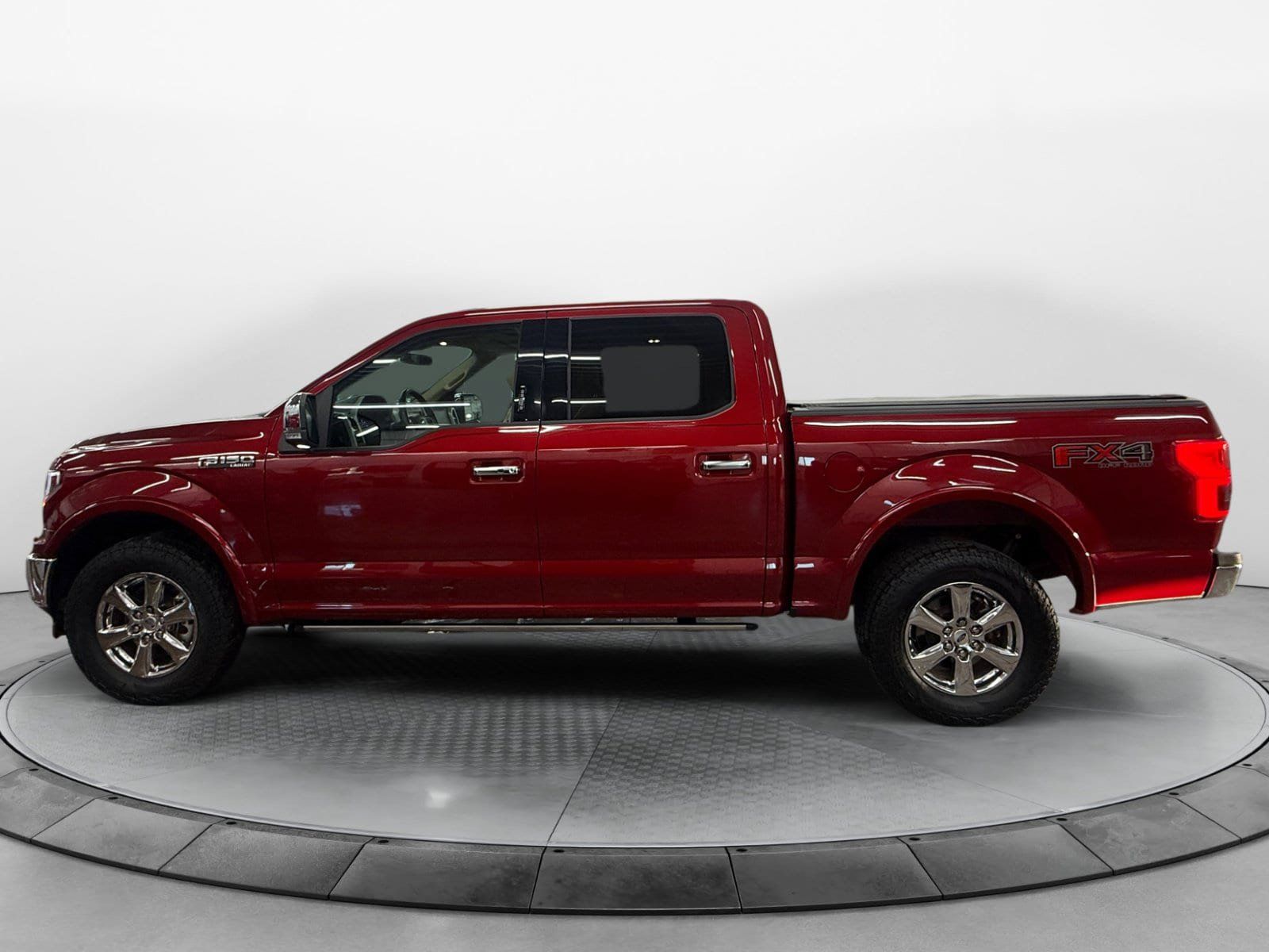 Used 2019 Ford F150 Lariat w/ Equipment Group 502A Luxury AWD/4WD image 3