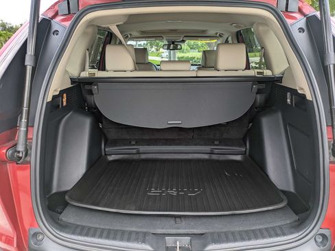 Used 2018 Honda CR-V Touring image 15