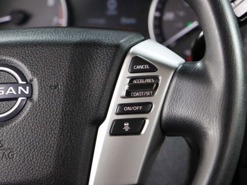 Used 2023 Nissan Titan SV image 15