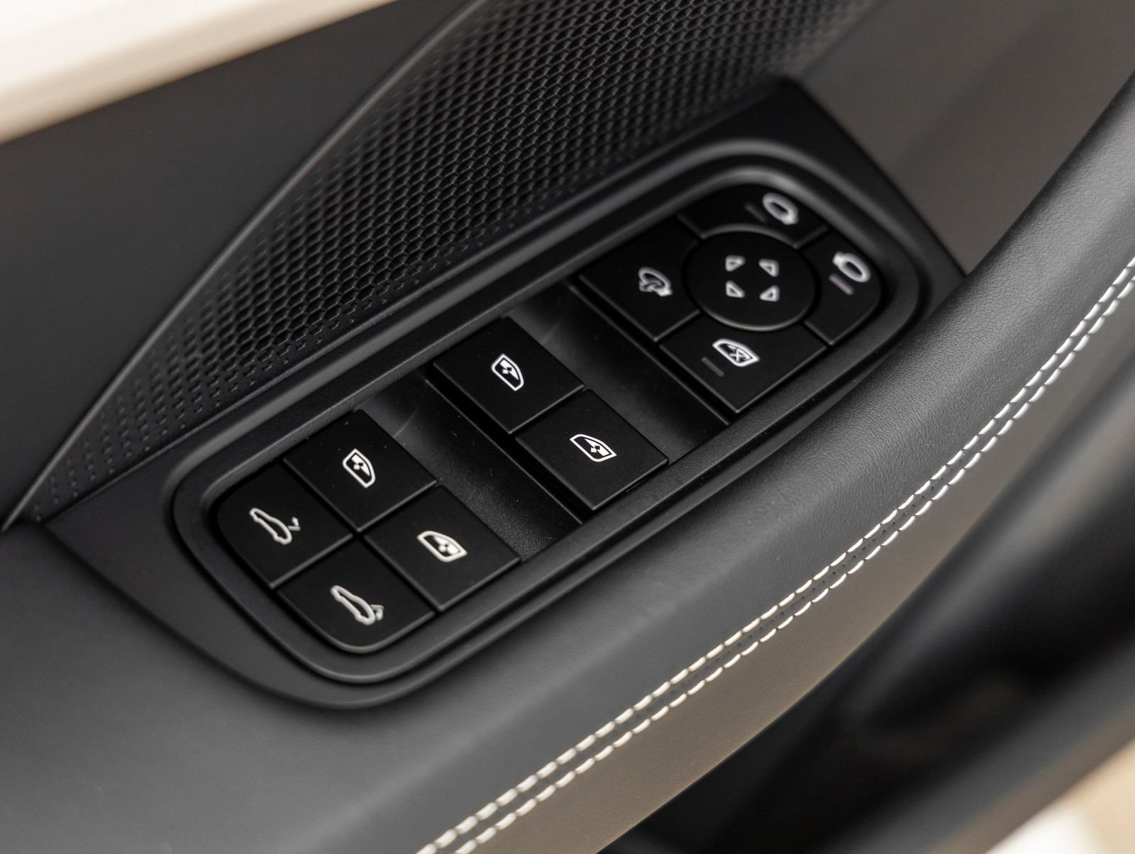 New 2026 Porsche Panamera 4 AWD/4WD image 21