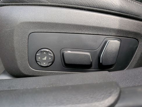 Certified 2025 BMW M340i image 27