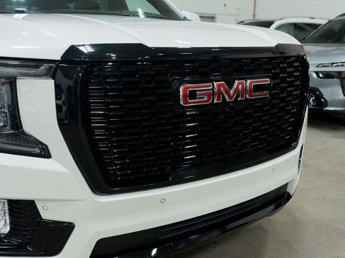 Used 2022 GMC Yukon Denali image 14