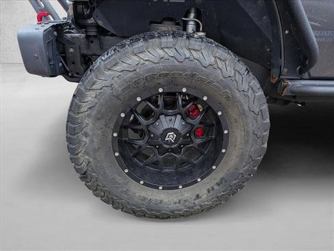 Used 2016 Jeep Wrangler Unlimited Rubicon AWD/4WD image 22