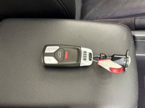 Used 2017 Audi A4 2.0T Premium w/ Convenience Package image 38