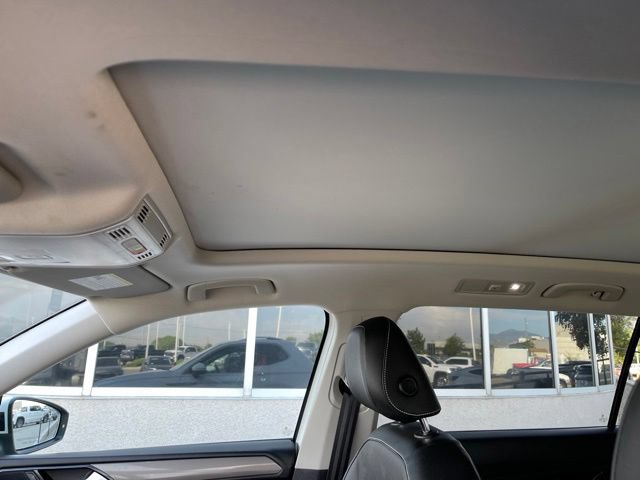 Used 2023 Volkswagen Tiguan SE AWD/4WD image 14