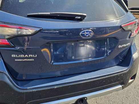 Used 2023 Subaru Outback Limited AWD/4WD image 14