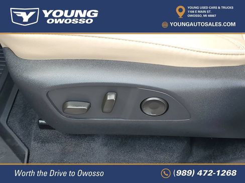 Used 2026 Buick Enclave Preferred w/ Power Package AWD/4WD image 8
