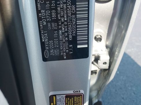 New 2026 Hyundai Venue SE FWD image 23