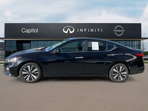 Used 2022 Nissan Altima 2.5 SV image 8