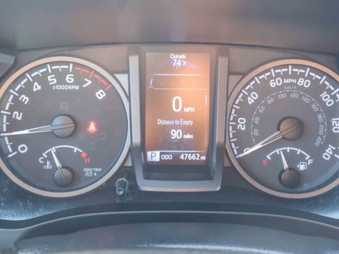 Certified 2022 Toyota Tacoma TRD Off-Road w/ TRD Premium Off Road Package AWD/4WD image 24