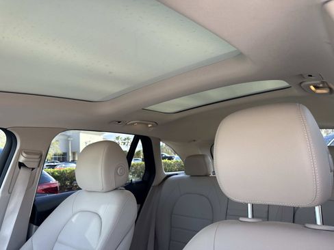 Used 2022 Mercedes-Benz GLC 300 image 22