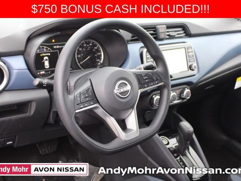 New 2025 Nissan Versa SV image 9