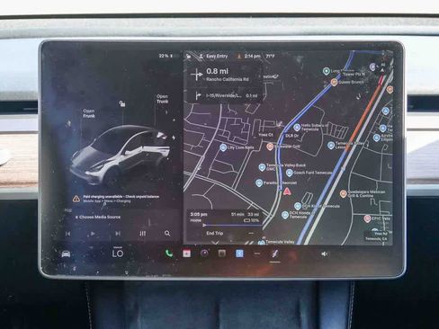 Used 2025 Tesla Model Y Long Range image 12