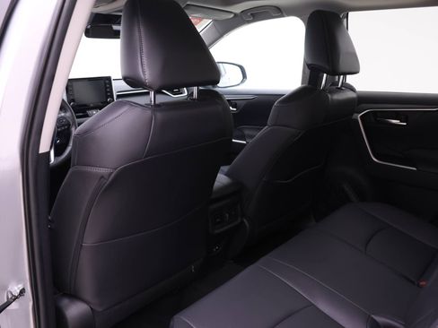 Certified 2021 Toyota RAV4 XLE Premium image 10