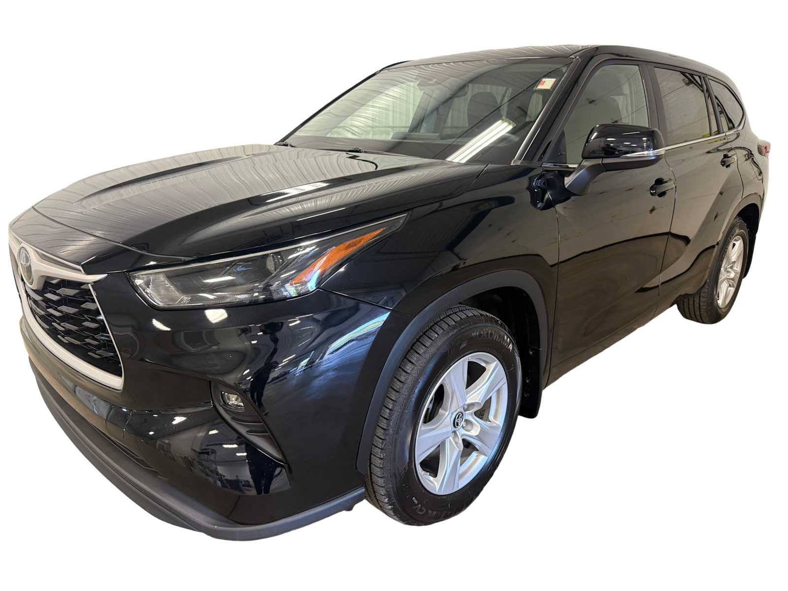 Used 2024 Toyota Highlander LE AWD/4WD image 6
