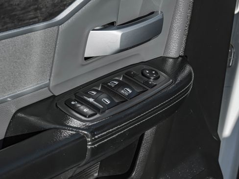 Used 2022 RAM 2500 Big Horn w/ Cold Weather Group image 38