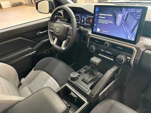 Certified 2025 Toyota Tacoma TRD Sport AWD/4WD image 40