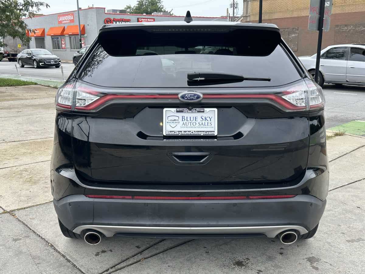 Used 2018 Ford Edge Titanium AWD/4WD image 6