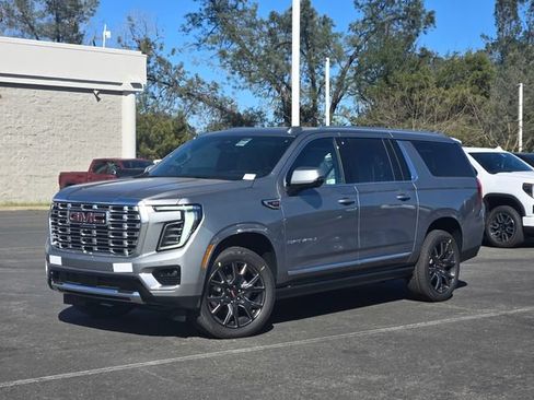 New 2026 GMC Yukon XL Denali w/ Sun & Power Step Package AWD/4WD image 8