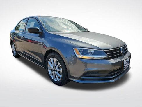 Used 2015 Volkswagen Jetta SE FWD image 7