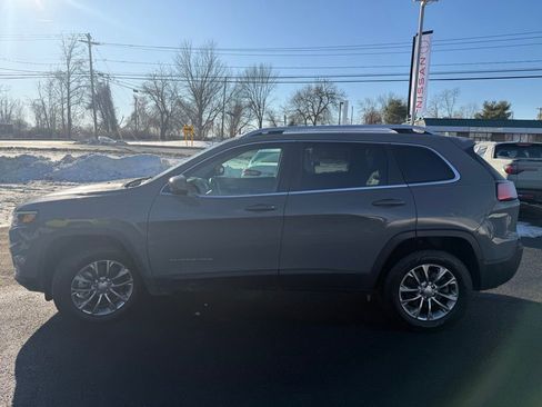 Used 2021 Jeep Cherokee Latitude Lux w/ Comfort/Convenience Group image 5