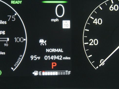 Used 2023 Honda CR-V Sport image 9