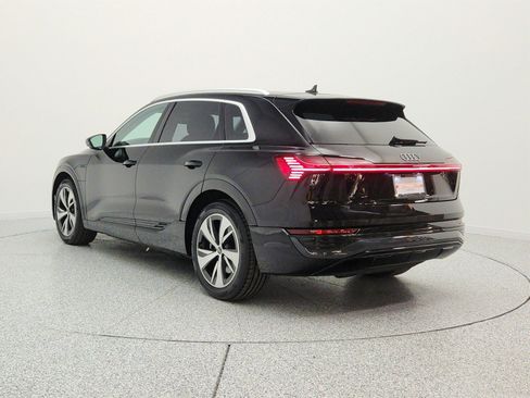 Used 2024 Audi Q8 e-tron Premium Plus w/ Premium Plus Package AWD/4WD image 7