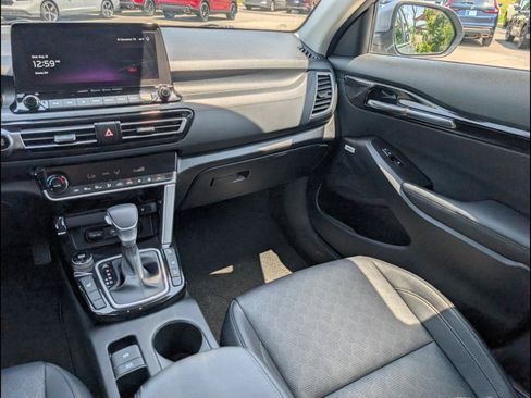 Used 2023 Kia Seltos SX AWD/4WD image 9
