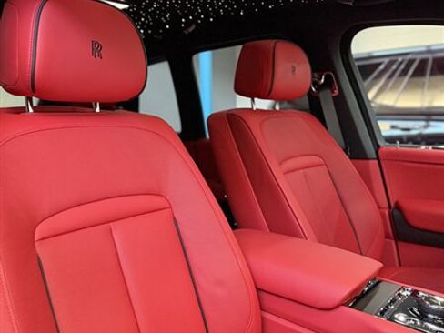 Used 2026 Rolls-Royce Cullinan image 19