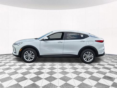 Used 2026 Buick Envista Preferred FWD image 27