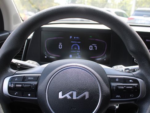 Certified 2024 Kia Sportage LX AWD/4WD image 24