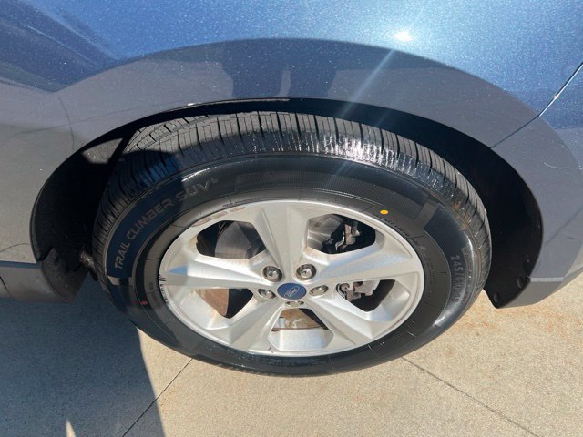 Used 2019 Ford Edge SE FWD image 9