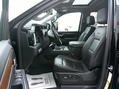 Used 2024 GMC Sierra 3500 Denali w/ Denali Reserve Package image 27