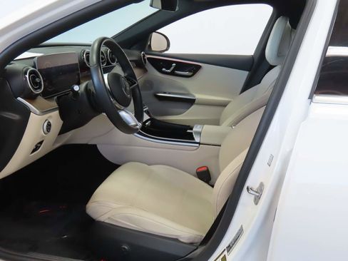 Used 2025 Mercedes-Benz C 300 Sedan image 12