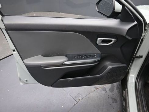 Used 2025 Kia K4 FWD image 14