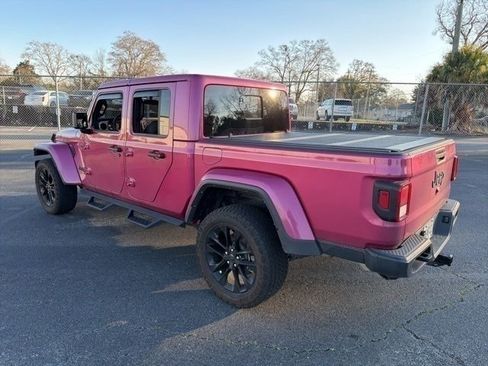 Used 2024 Jeep Gladiator Sport image 2