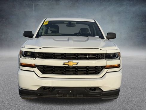 Used 2019 Chevrolet Silverado 1500 Custom image 9