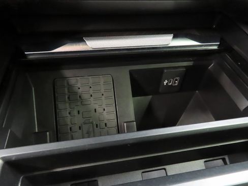 Used 2025 Ford F350 Platinum image 74