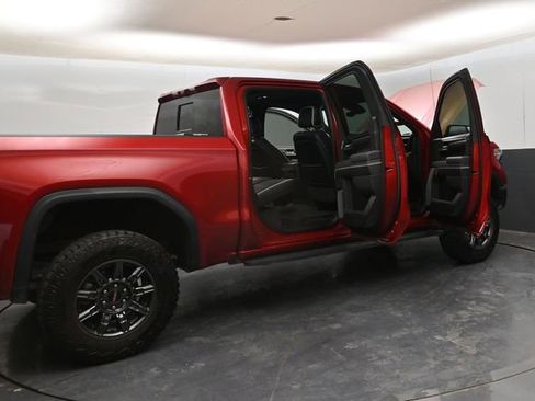Used 2024 GMC Sierra 1500 AT4X image 32